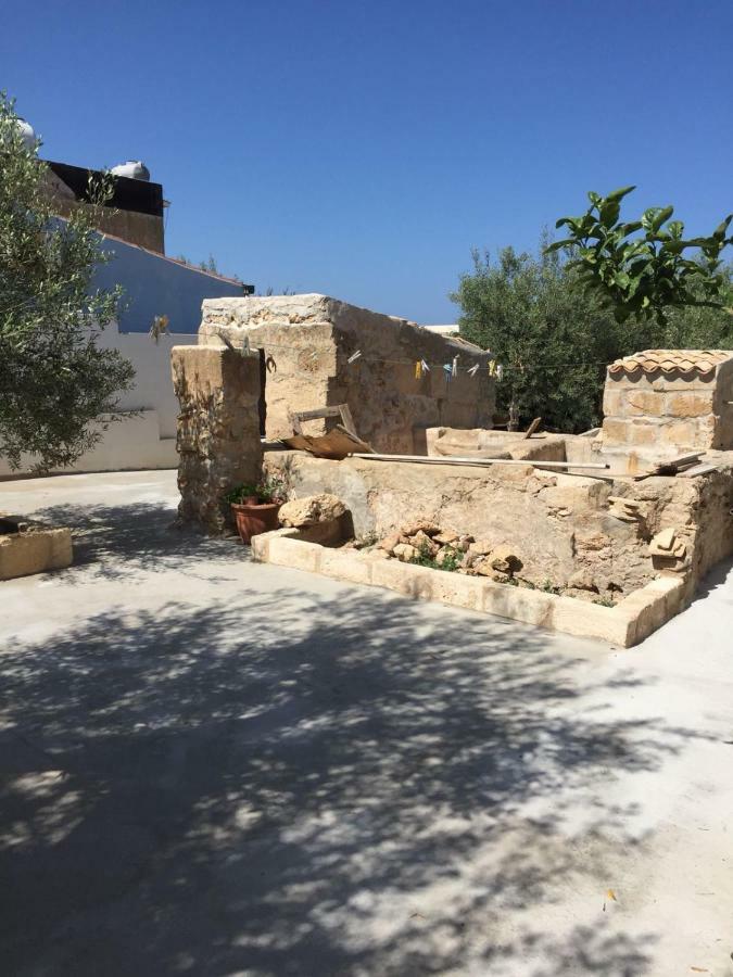 הוילה מרצאממי Casa Le Gebbie מראה חיצוני תמונה